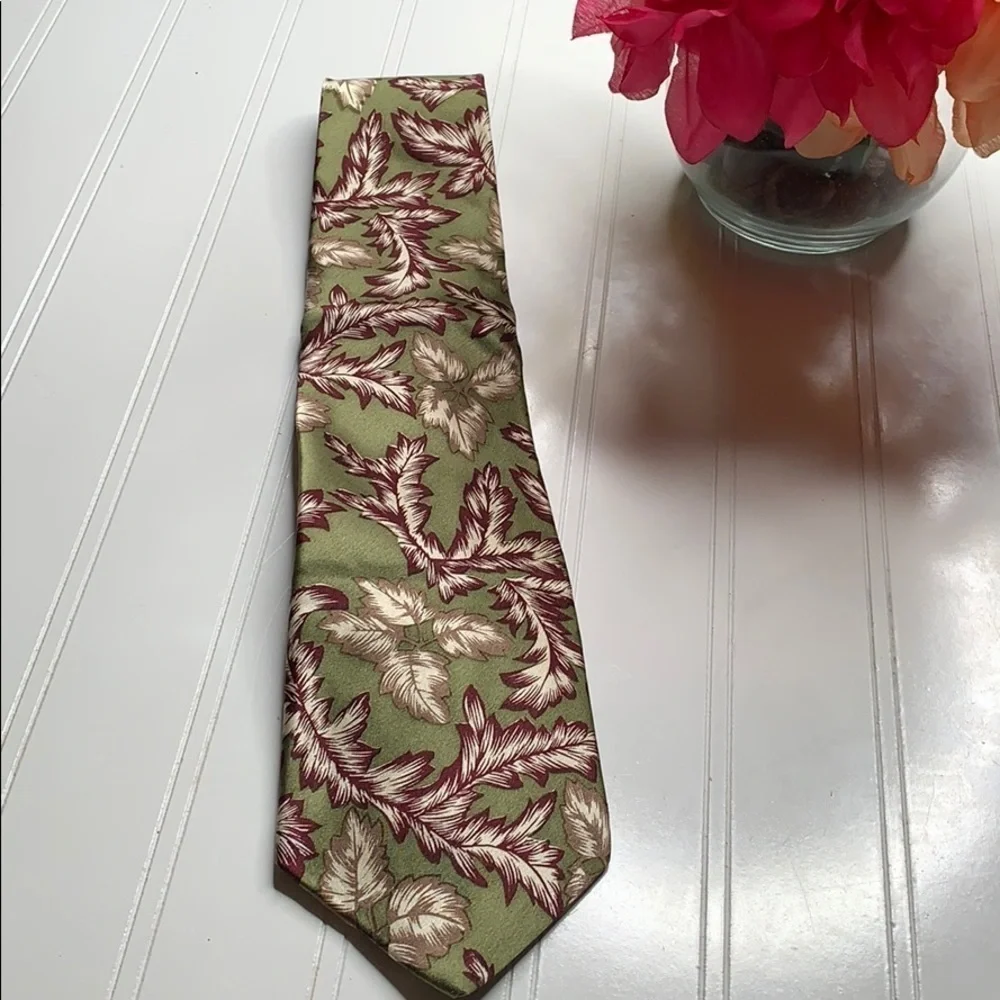 Bill Blass vintage silk tie